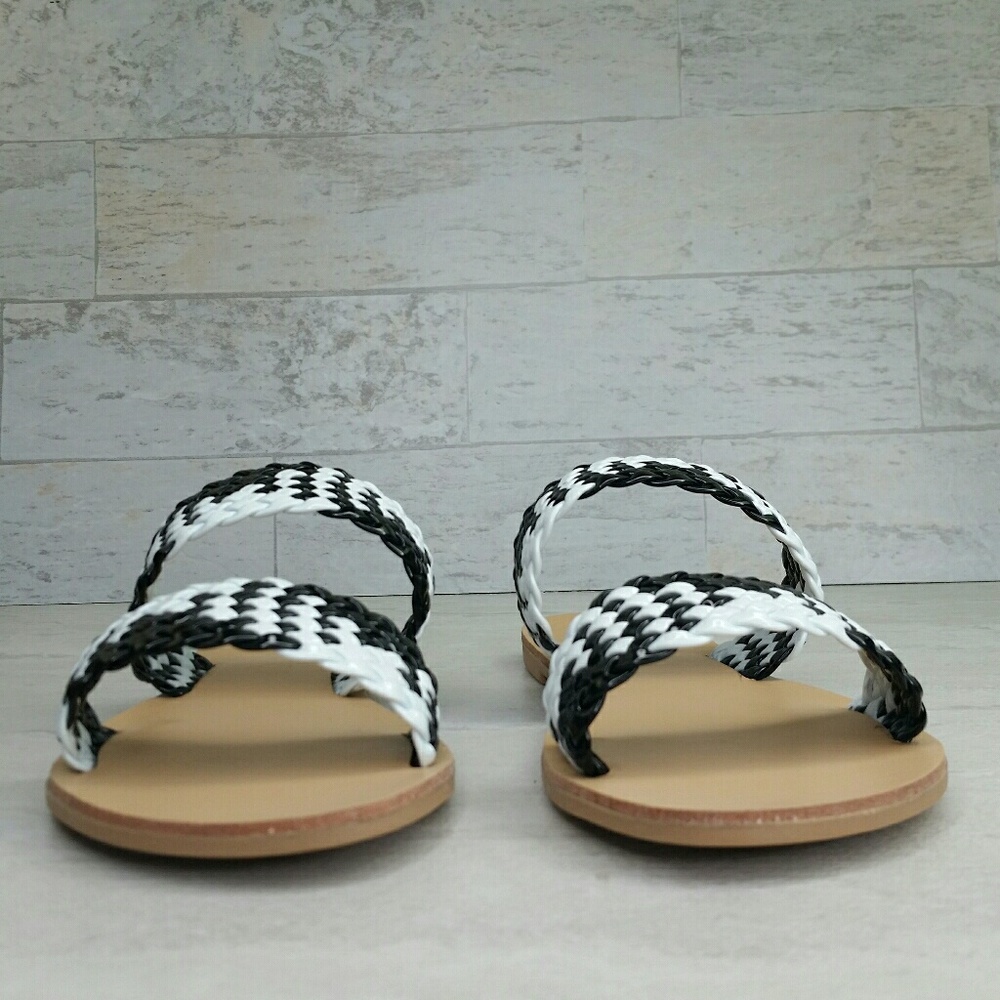 SALE!!! Black & White Patent Two-Banded Slip-On Sandal NEW - Picture 4 of 7